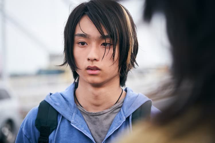 2020年映画『MOTHER マザー』に出演していた時の痩せていた奥平大兼さんの写真