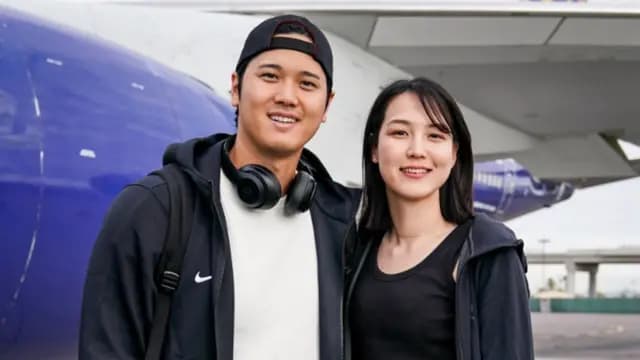 2024年、結婚発表直後の大谷翔平選手と妻・真美子さんのツーショット写真