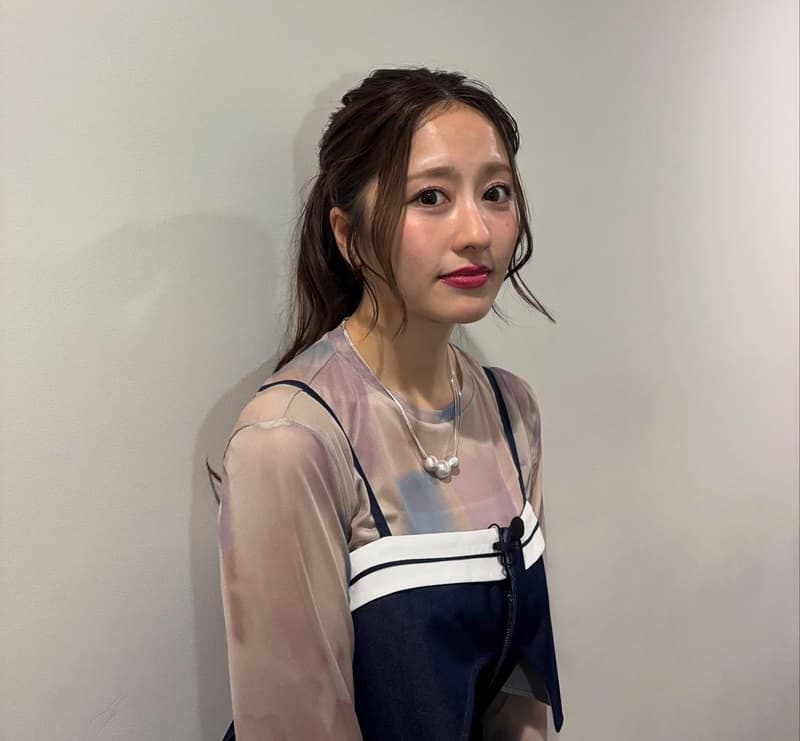「まるで別人」と言われるほど顔が変わったももクロの"あーりん"こと佐々木彩夏さんの2025年の写真