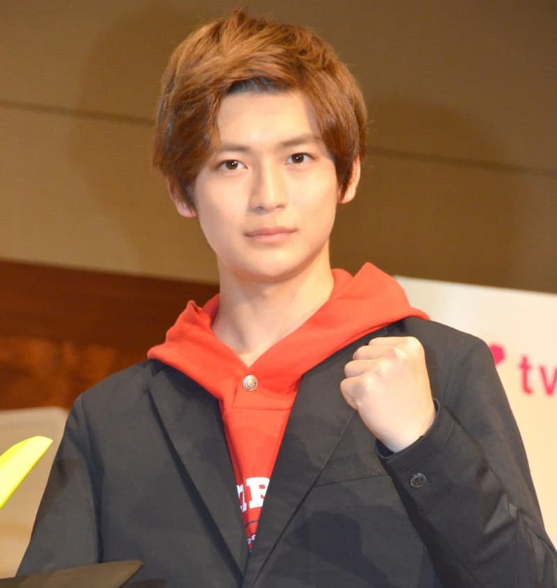 2019年には「仮面ライダーゼロワン」で主演を務め、垢抜けたと話題になった高橋文哉さんの写真