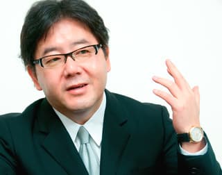 秋元康の2011年当時の姿