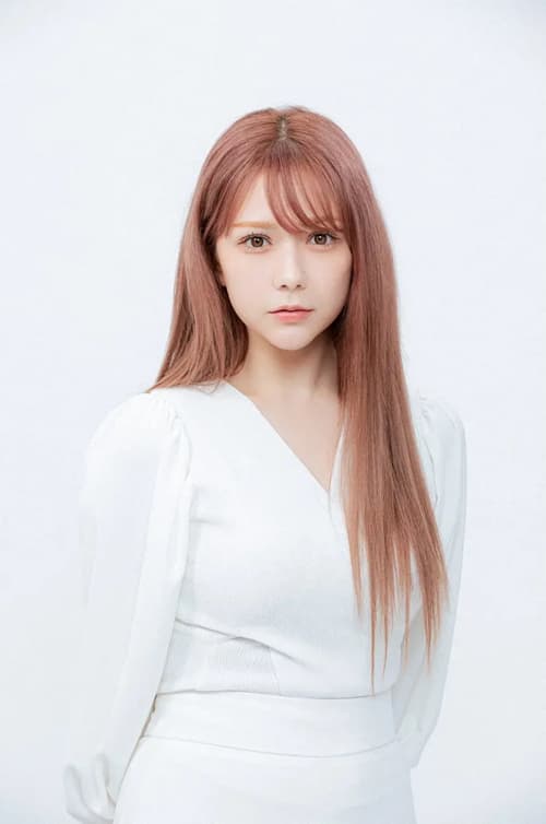 2023年ダイエットに成功し激やせ姿が話題になった村重杏奈さんの姿