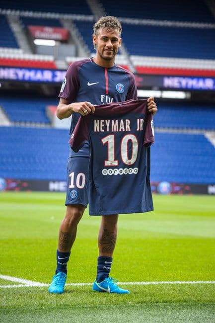 ネイマール選手がスリム体型だった2017年当時の姿