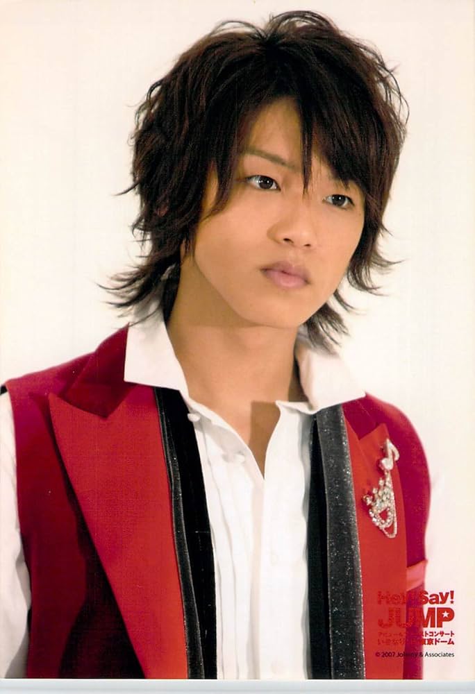 スリム体型だった2007年デビュー当時の高木雄也さんの写真