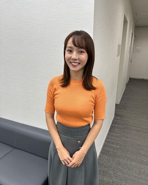 推定Eカップの森千晴アナの写真