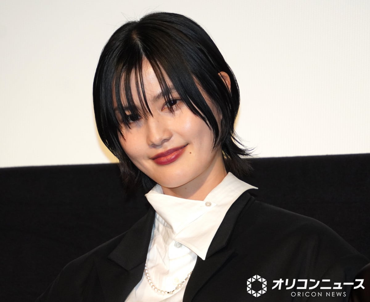 2026年の橋本愛さんの最新単独画像