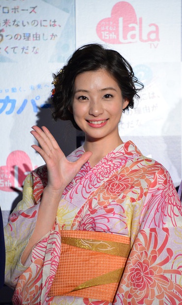 2015年ごろの足立梨花さんの画像