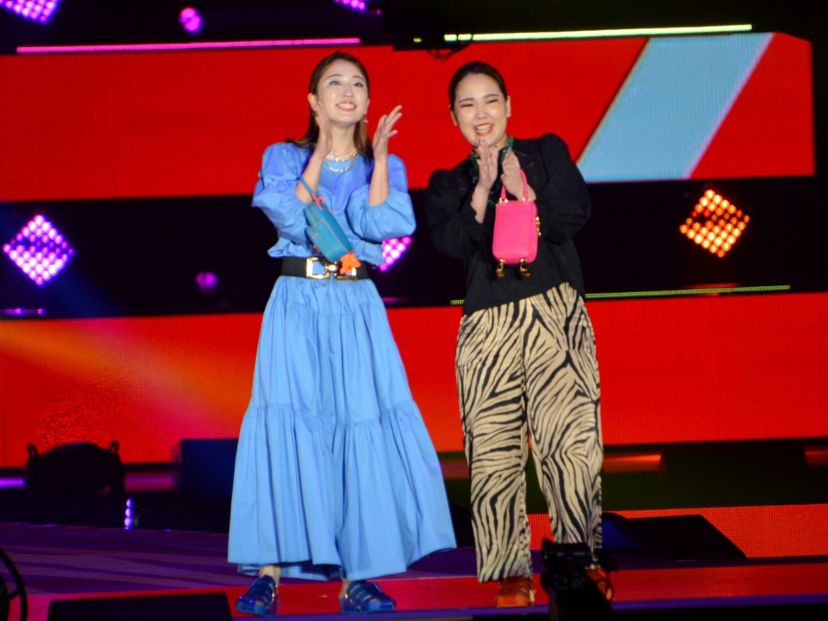 2022年の平成フラミンゴりほさん(GirlsAward全身写真)