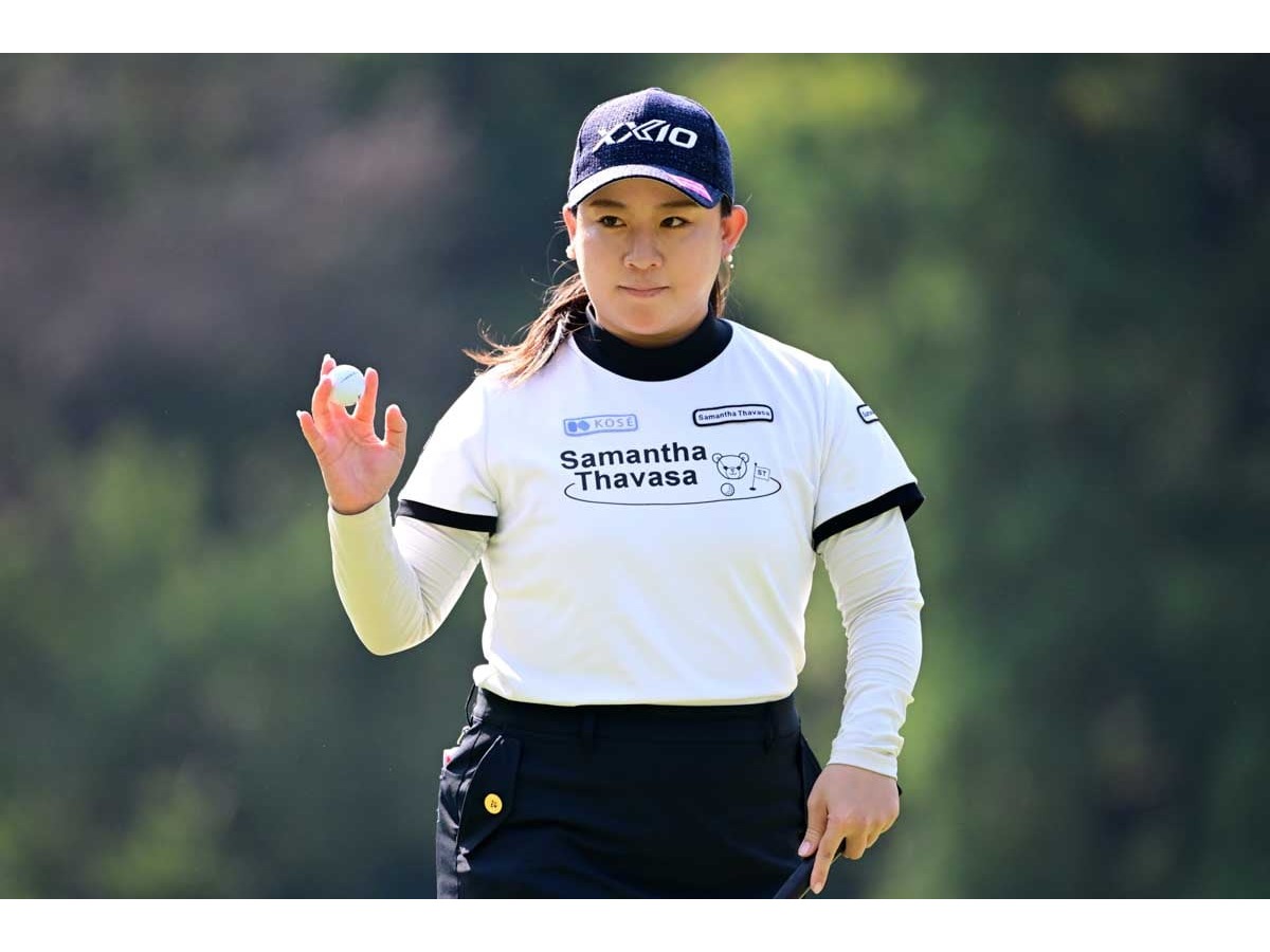 2023年のツアーでプレーする香妻琴乃さん