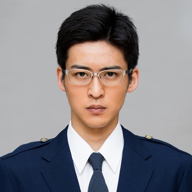 2021年頃の目黒蓮さんの教場IIのアップバング短髪