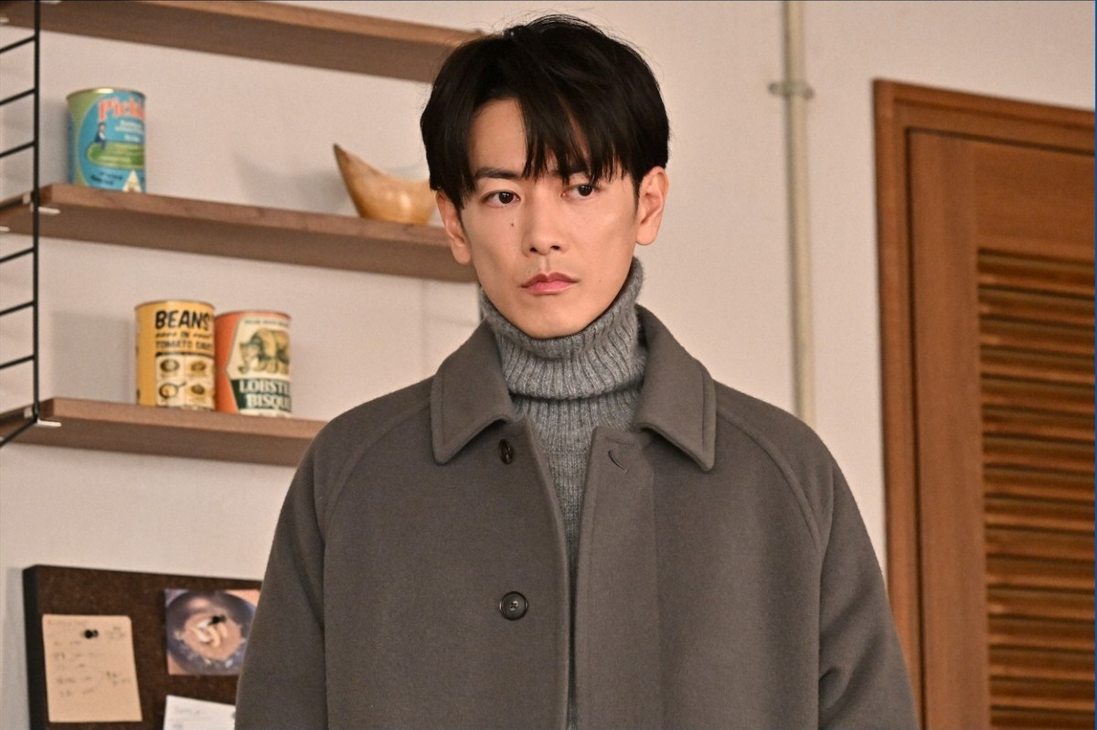 2023年の佐藤健さんの前髪ありのストレートショート