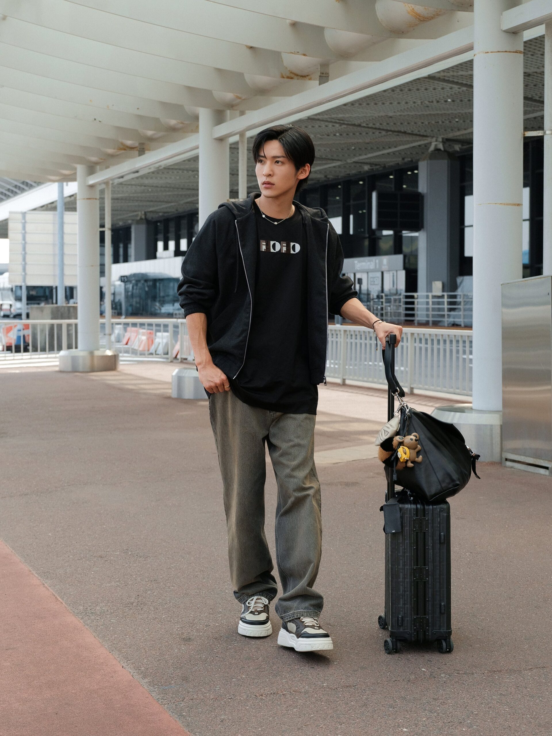 2025年の目黒蓮さんのセンターパートショート別カット