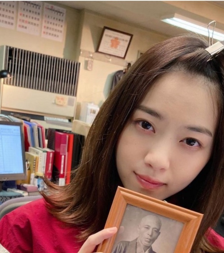 2021年の西野七瀬さんの外ハネミディアム別カット