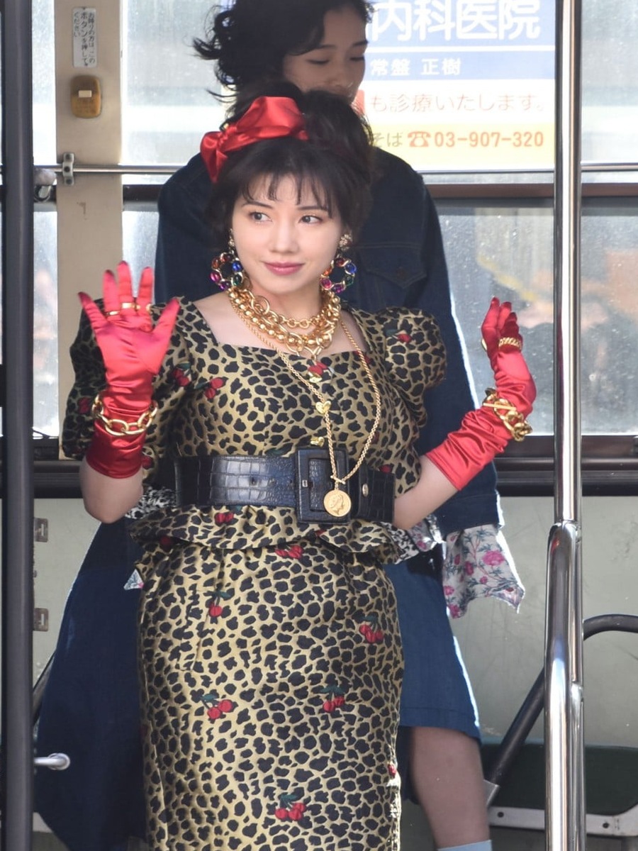 2024年のドラマ不適切にもほどがあるに出演した仲里依紗さん