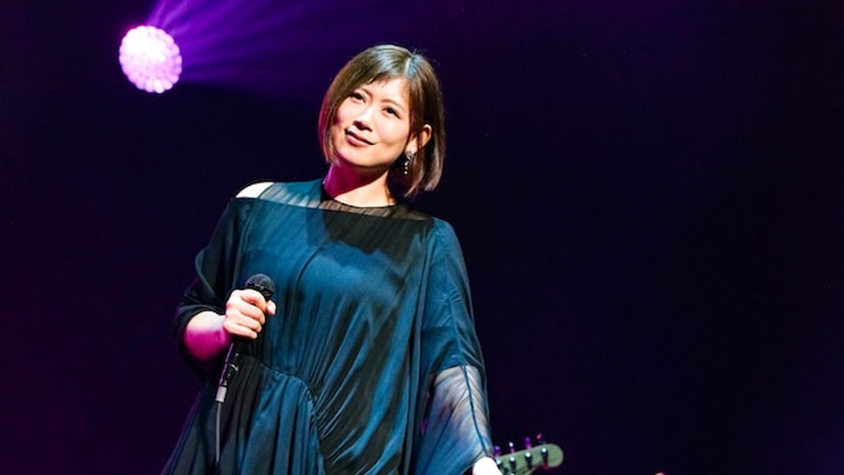 Wonder Tourで歌う2025年の絢香さん